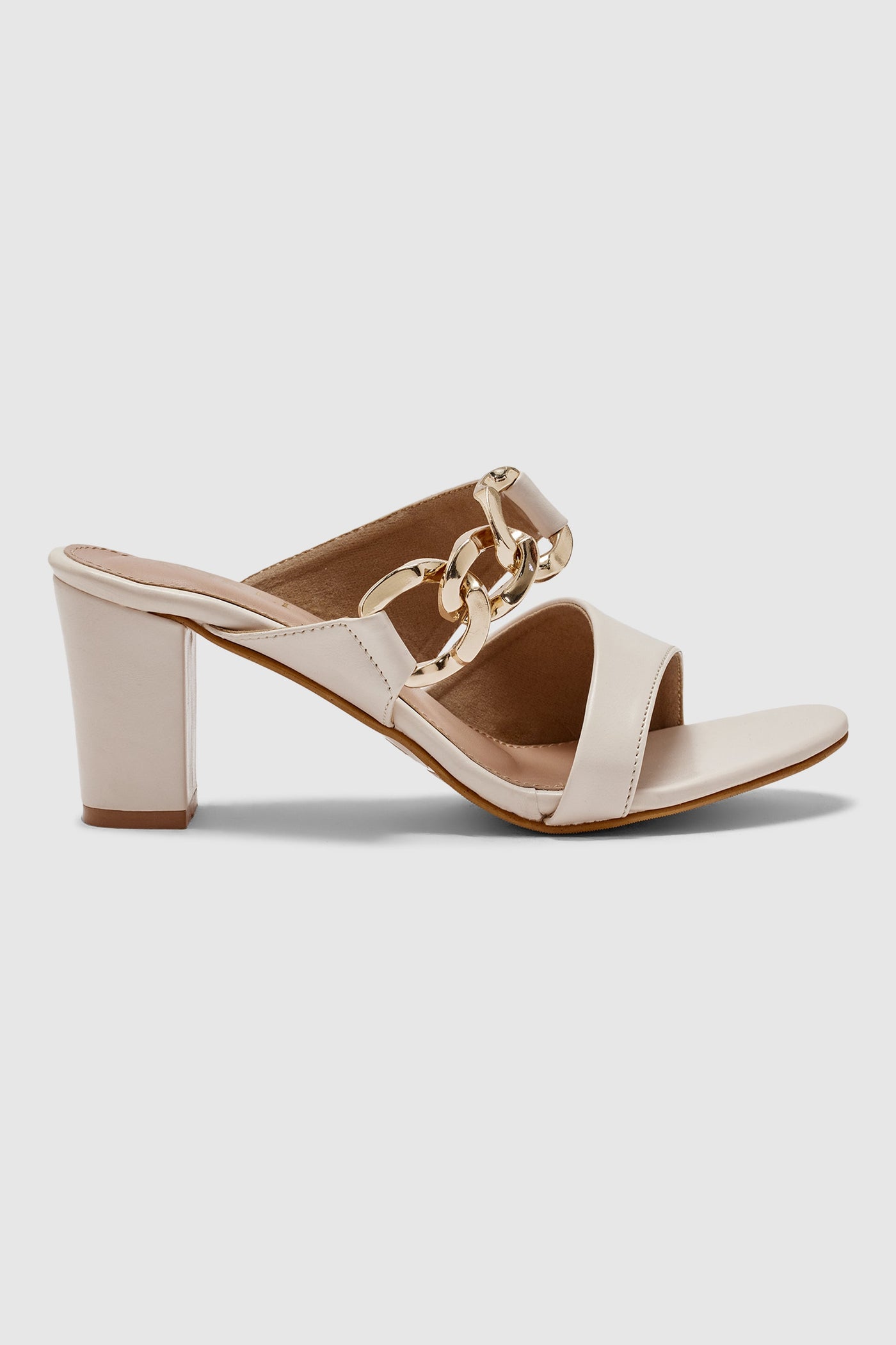 Leather Sandals With a Block Heel- side view