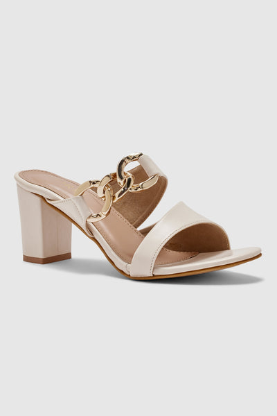 Leather Sandals With a Block Heel- side view